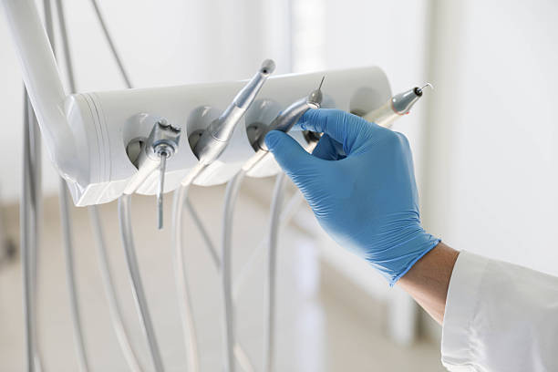 Professional Tooth Extraction technician working in Granville South, OH